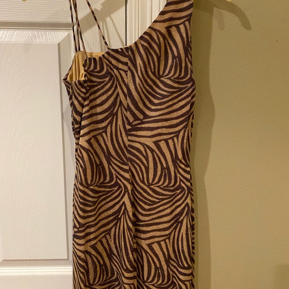 Caché Prom Dress - Picture 3 of 4